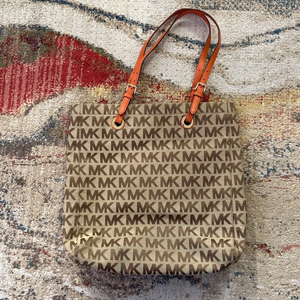 Michael Kors Signature Canvas Tote